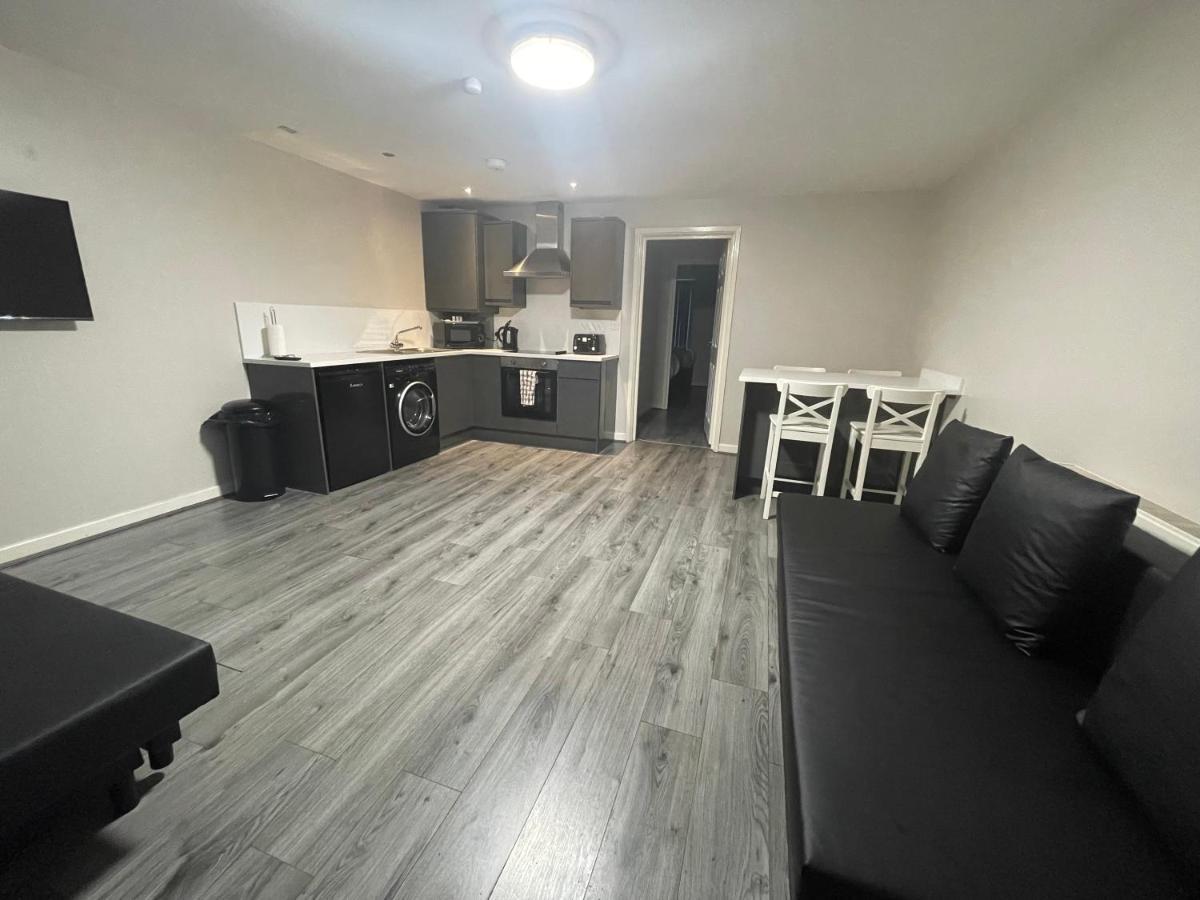 Mays Apartments - 147-153 Mill Street, Free Parking, 5 Minute Walk To Baltic Market And City Centre - Apartments Sleep 1-6 Guests Liverpool Exterior photo